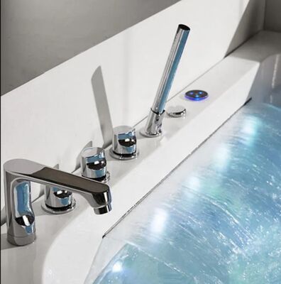 Stylish Bathroom Sanitary Wares Rectangular Jacuzzi Tub Good Functionality