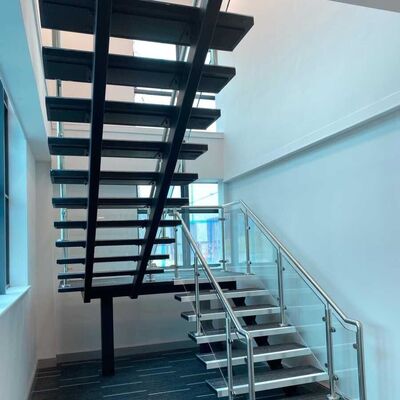 Customised Size Modern Stainless Steel Glass Staircase Railing Anti Corrosion